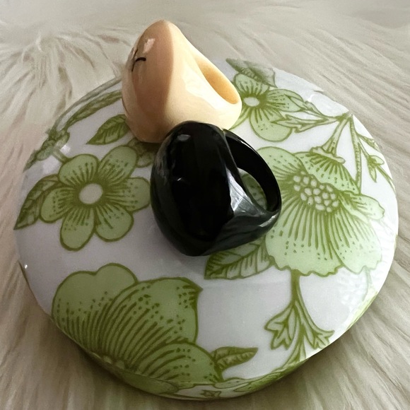 2 IPPOLITA rings plus Tiffany & Co. Clinique piece - Picture 11 of 16